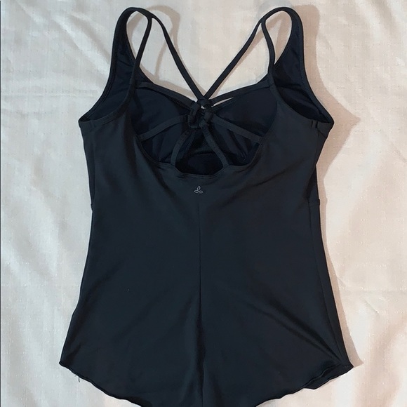 Prana Yoga Tank with built in bra - Picture 5 of 11
